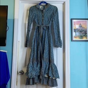 Old vintage blue zip up dress
